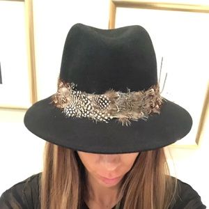 Black wool hat with feathers
